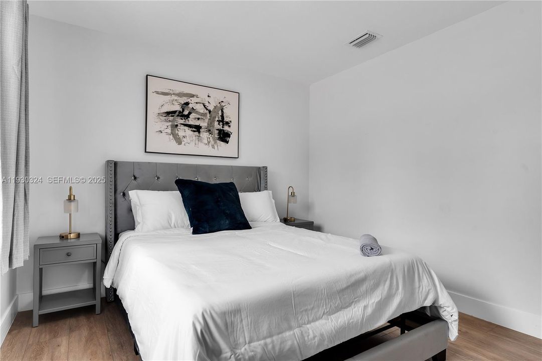 For Rent: $4,500 (3 beds, 3 baths, 1762 Square Feet)