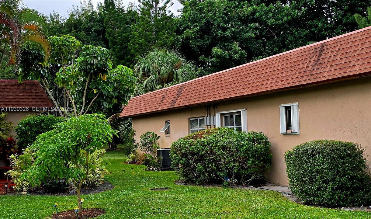 For Rent: $2,000 (2 beds, 2 baths, 1026 Square Feet)