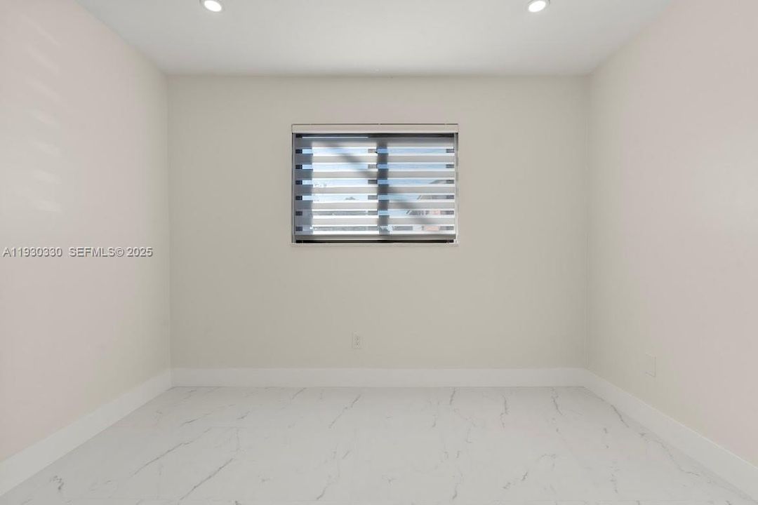 For Sale: $614,975 (3 beds, 2 baths, 1274 Square Feet)