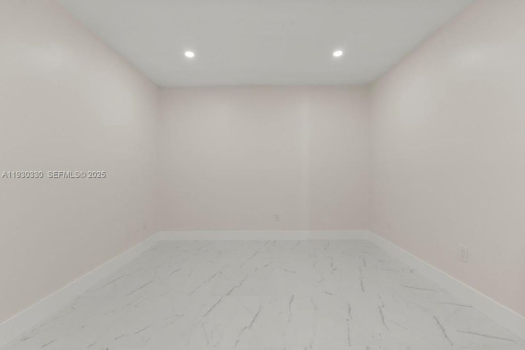 For Sale: $614,975 (3 beds, 2 baths, 1274 Square Feet)