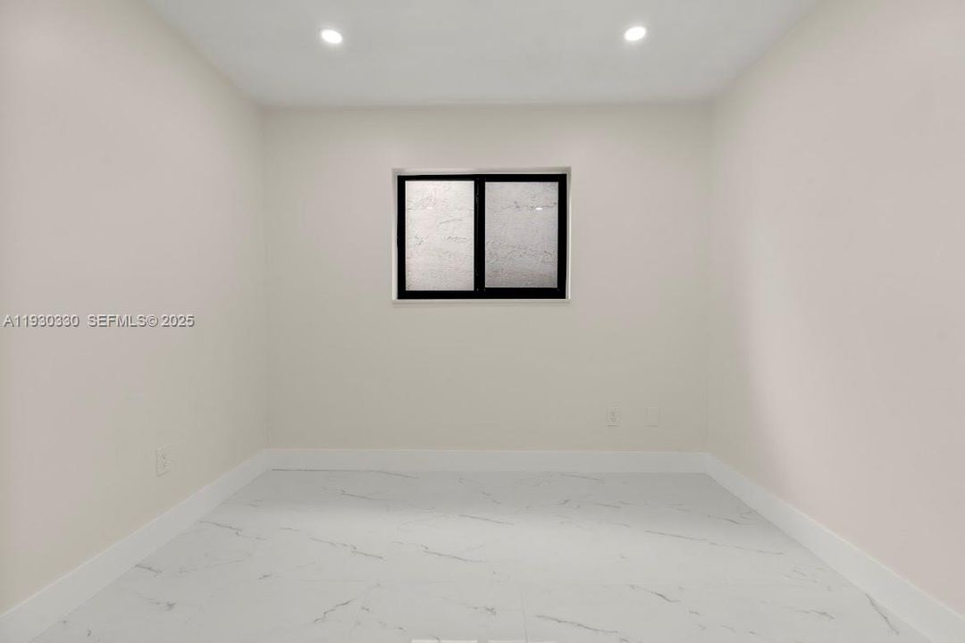 For Sale: $614,975 (3 beds, 2 baths, 1274 Square Feet)