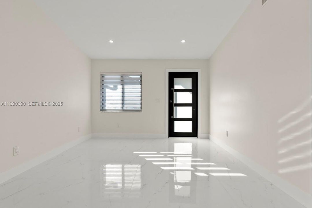 For Sale: $614,975 (3 beds, 2 baths, 1274 Square Feet)