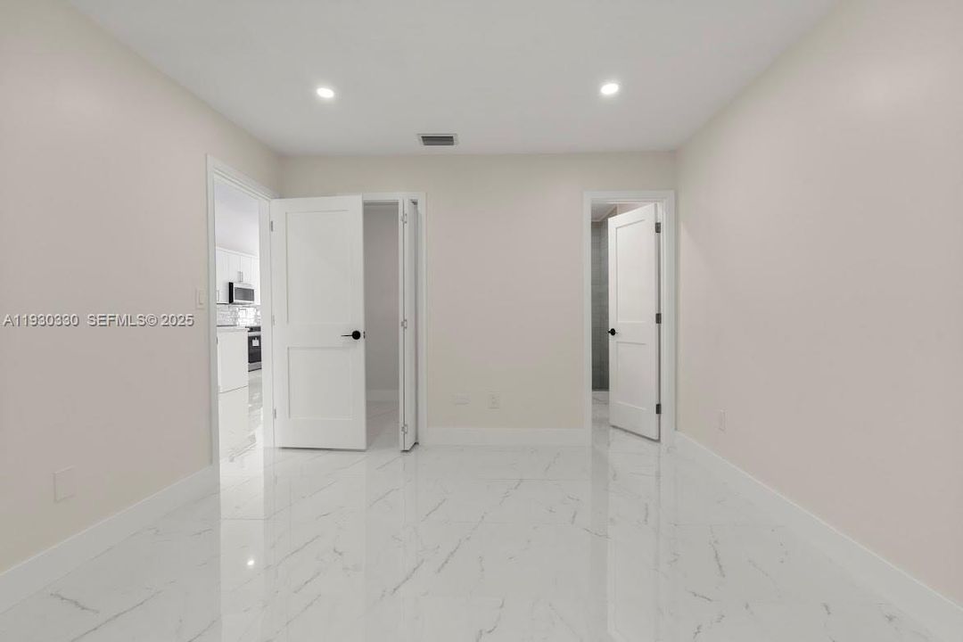 For Sale: $614,975 (3 beds, 2 baths, 1274 Square Feet)