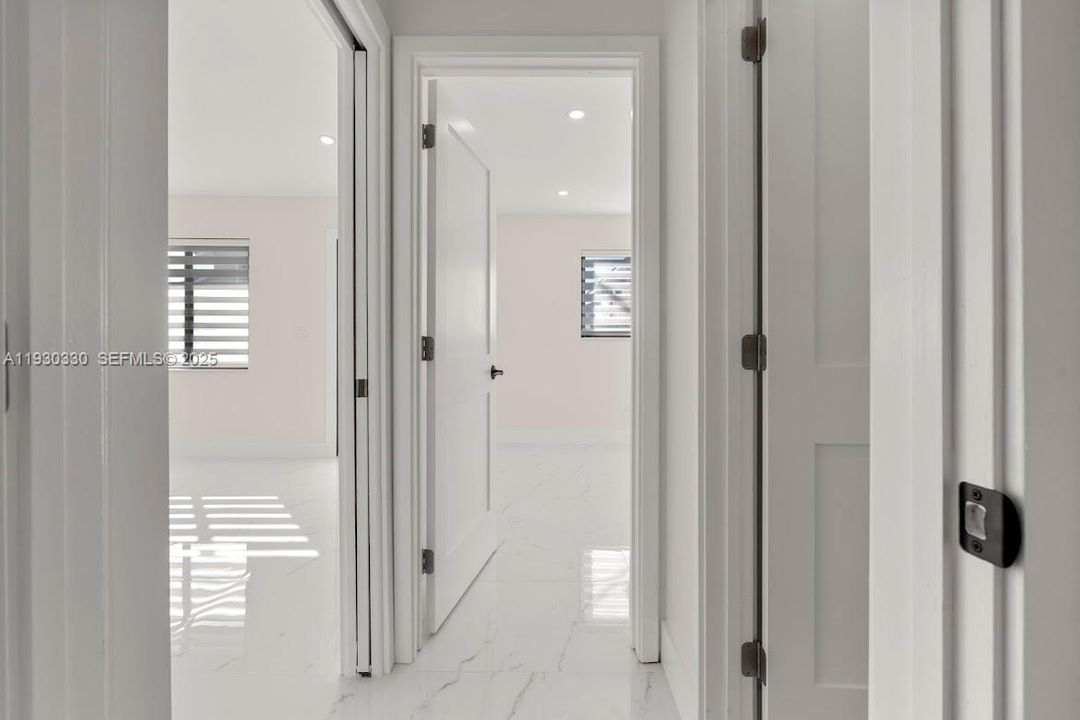 For Sale: $614,975 (3 beds, 2 baths, 1274 Square Feet)