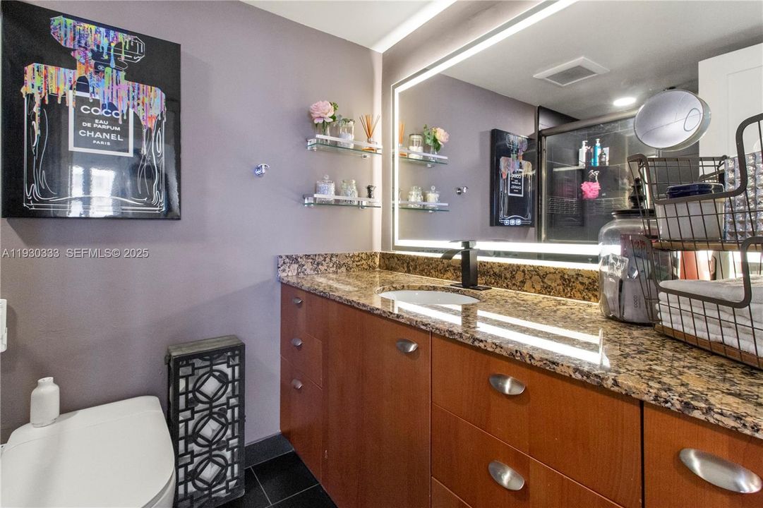 For Sale: $315,000 (2 beds, 2 baths, 1565 Square Feet)