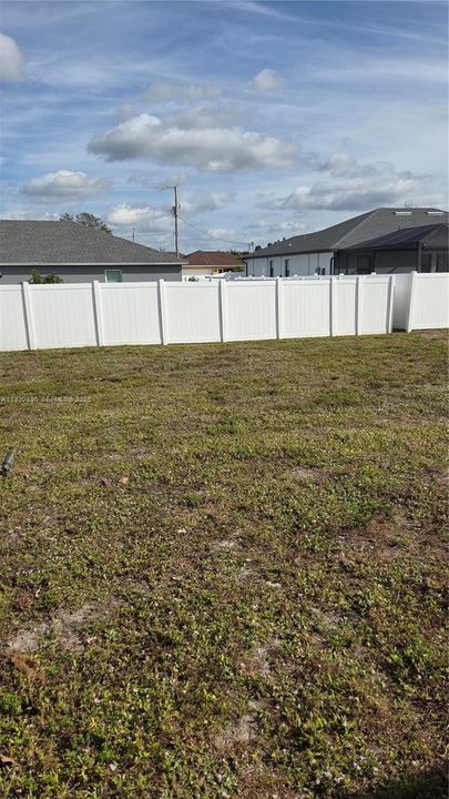 出租: $1,800 (3 贝兹, 2 浴室, 0 平方英尺)