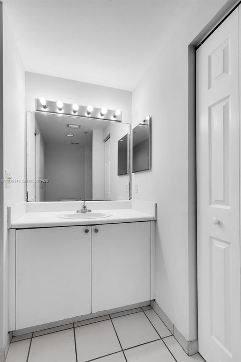 En Venta: $375,000 (3 camas, 2 baños, 1140 Pies cuadrados)