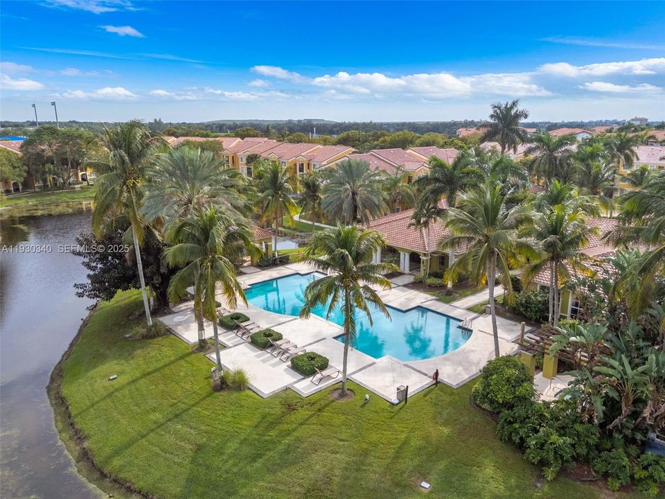 En Venta: $375,000 (3 camas, 2 baños, 1140 Pies cuadrados)