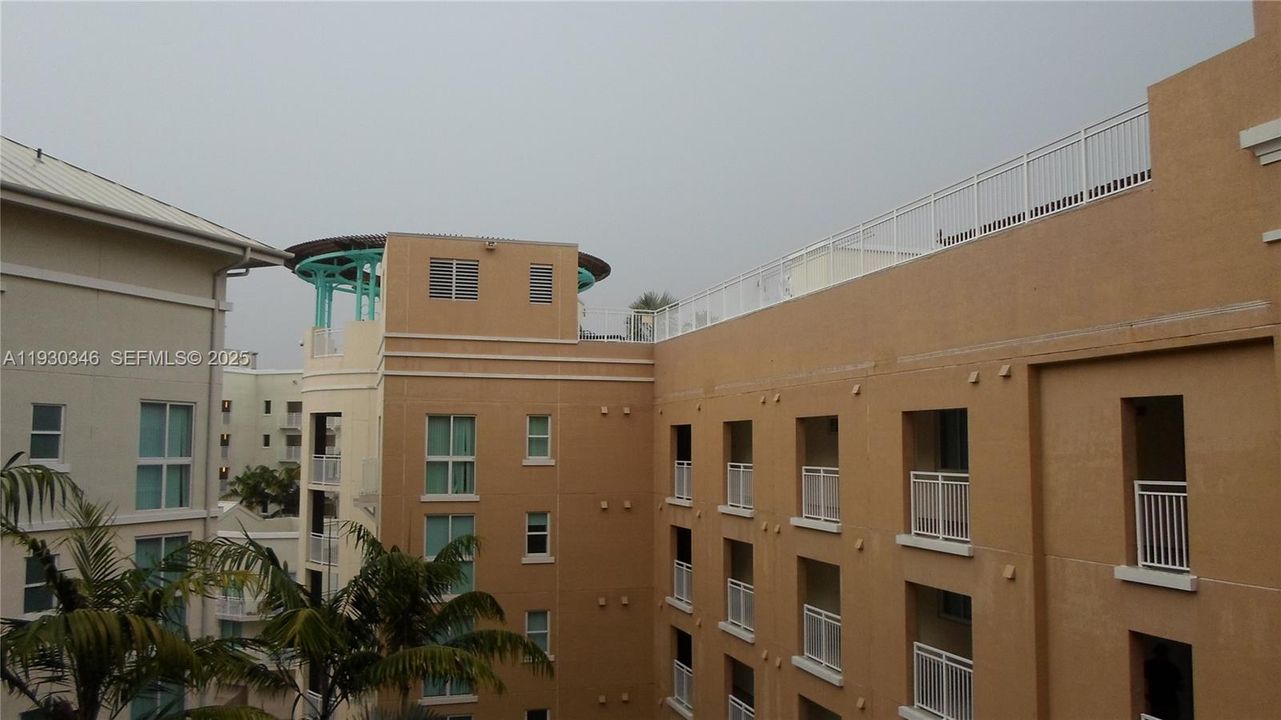 На продажу: $470,000 (2 спален, 2 ванн, 955 Квадратных фут)