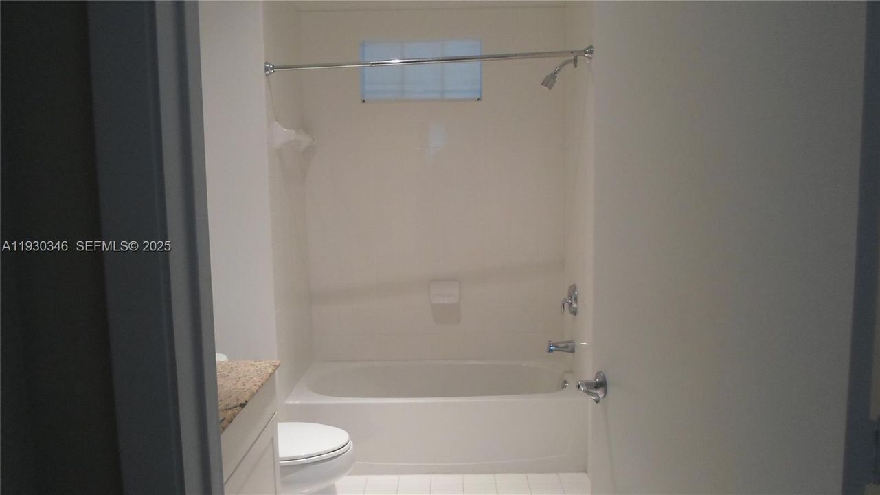 На продажу: $470,000 (2 спален, 2 ванн, 955 Квадратных фут)