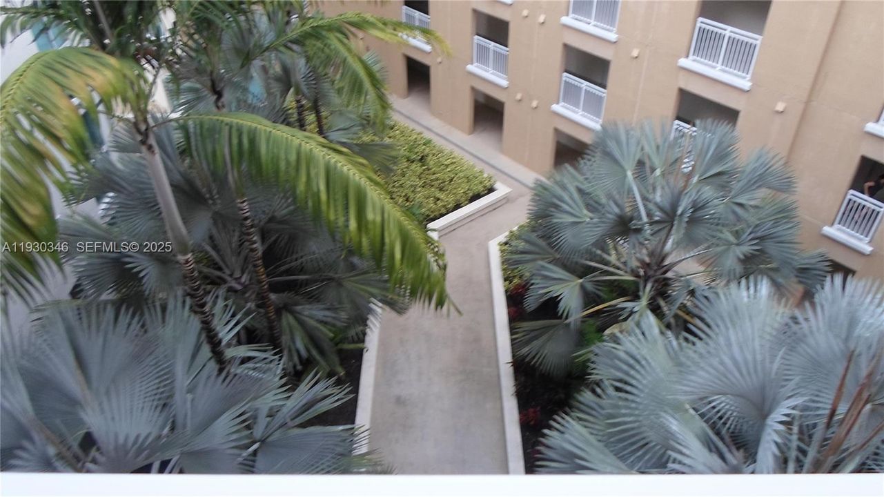 На продажу: $470,000 (2 спален, 2 ванн, 955 Квадратных фут)