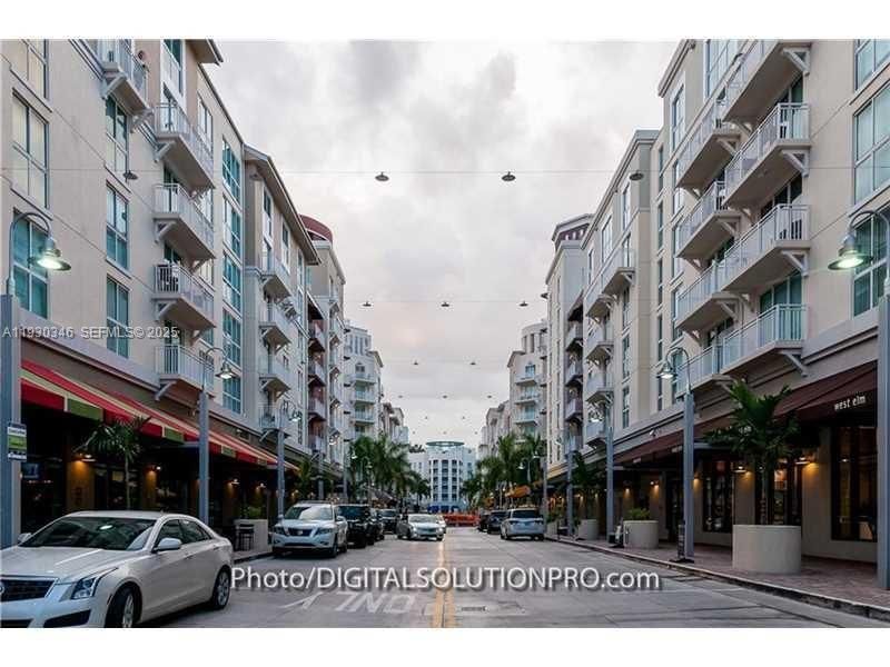 На продажу: $470,000 (2 спален, 2 ванн, 955 Квадратных фут)