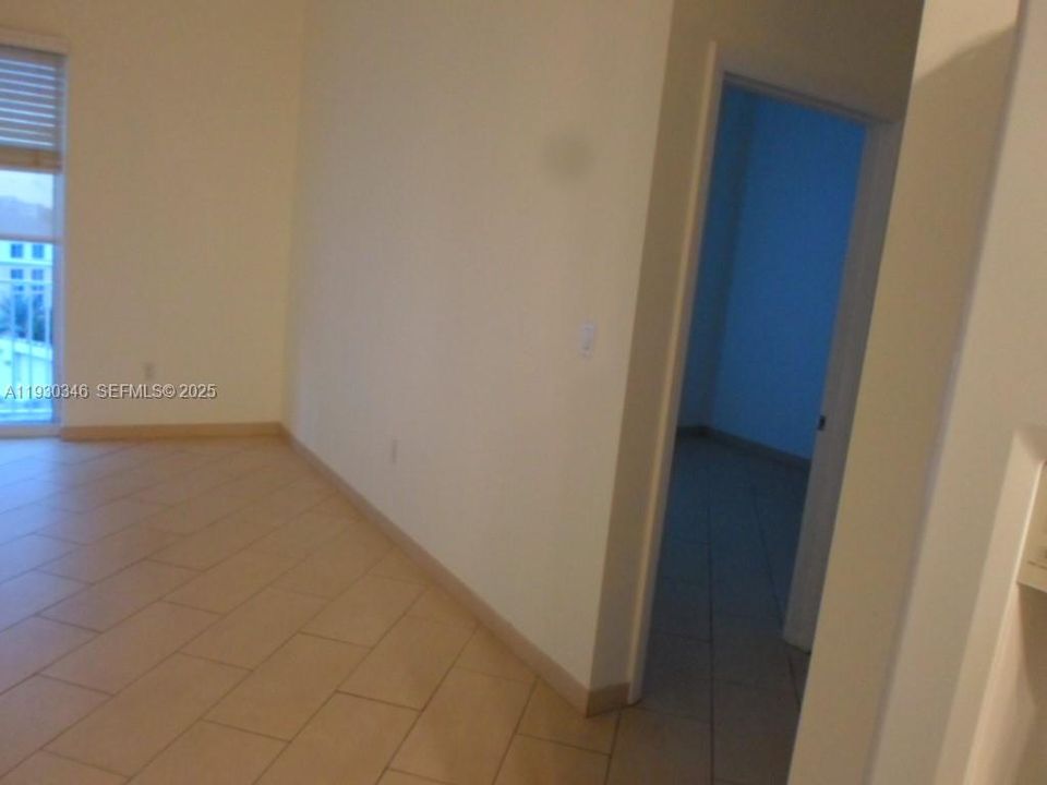 На продажу: $470,000 (2 спален, 2 ванн, 955 Квадратных фут)