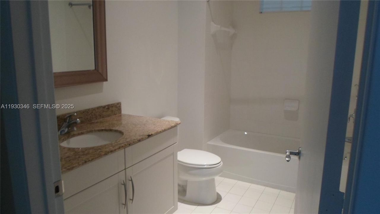 На продажу: $470,000 (2 спален, 2 ванн, 955 Квадратных фут)