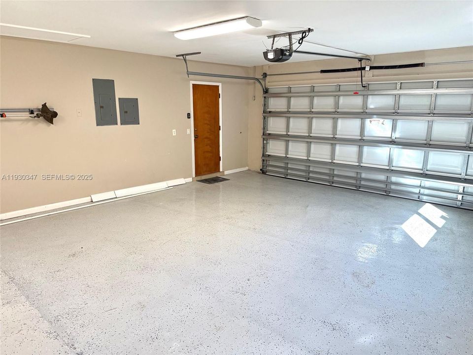 For Rent: $6,300 (3 beds, 3 baths, 2655 Square Feet)