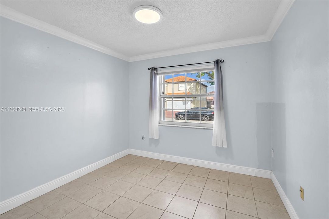 For Sale: $599,999 (4 beds, 2 baths, 1511 Square Feet)