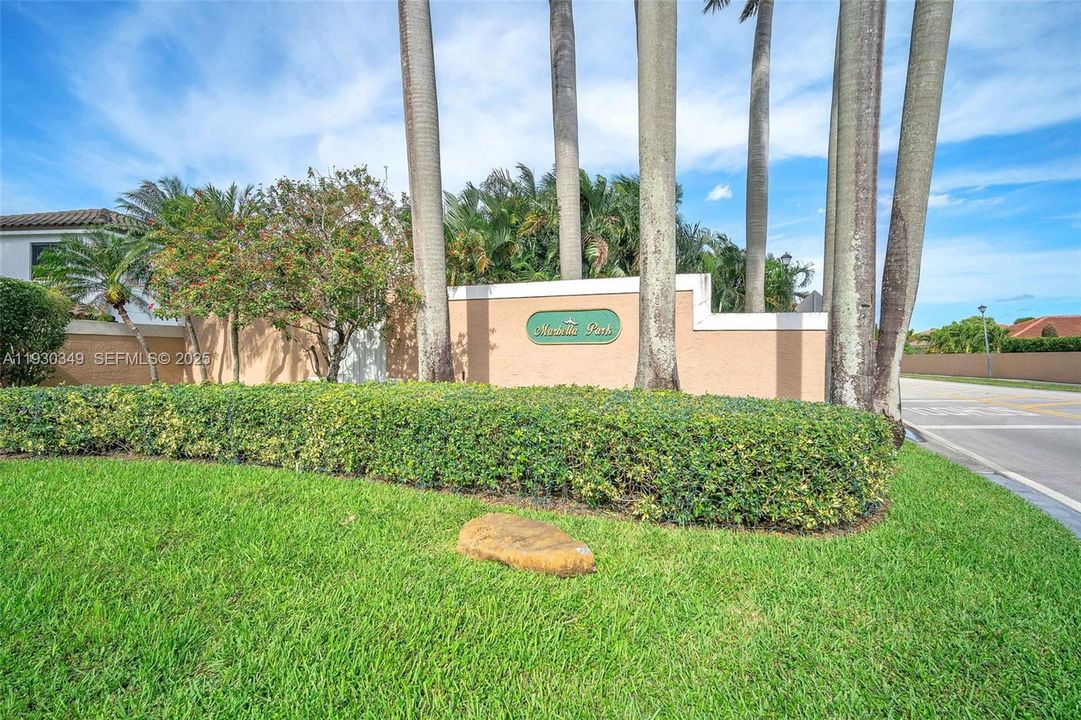 For Sale: $599,999 (4 beds, 2 baths, 1511 Square Feet)