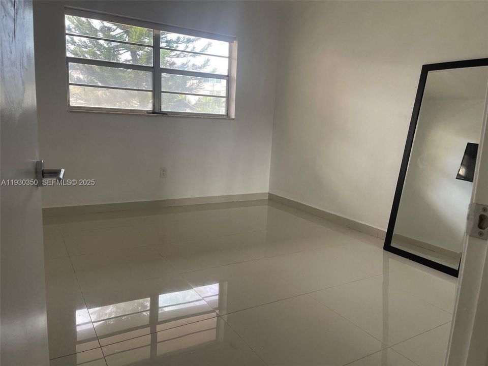 For Sale: $219,000 (2 beds, 2 baths, 1315 Square Feet)