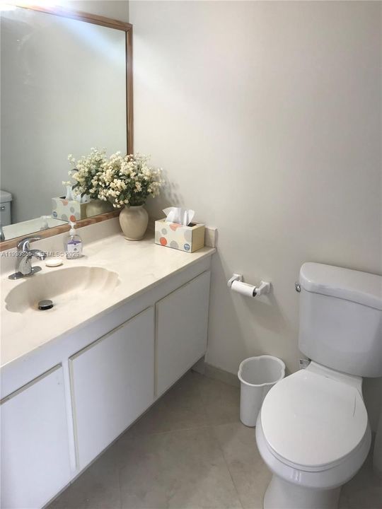 出租: $2,500 (2 贝兹, 2 浴室, 1043 平方英尺)