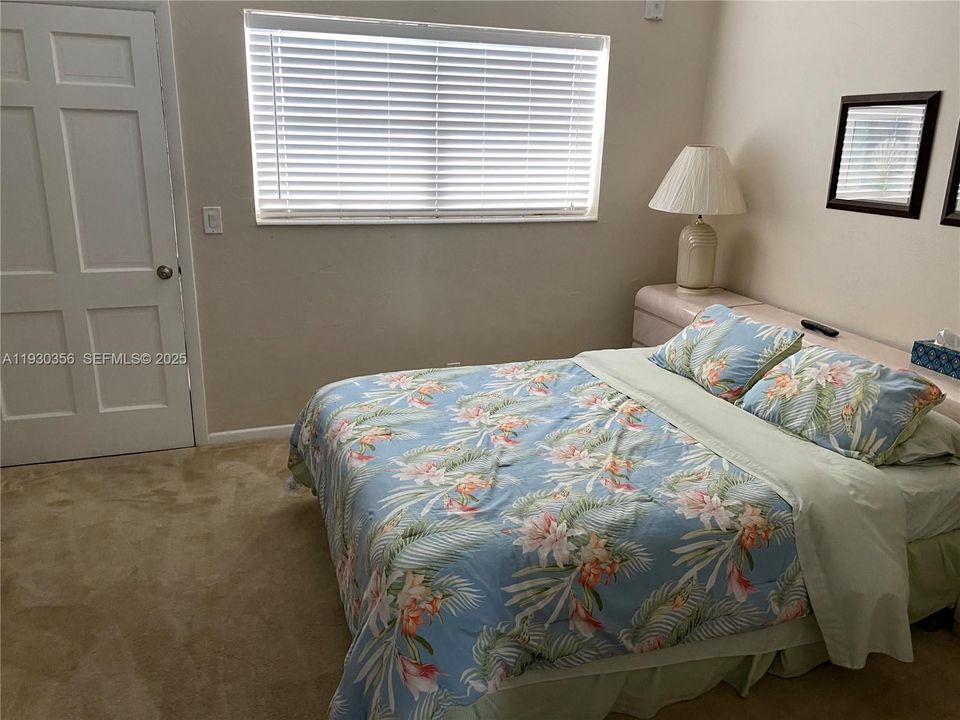 For Rent: $1,700 (1 beds, 1 baths, 620 Square Feet)