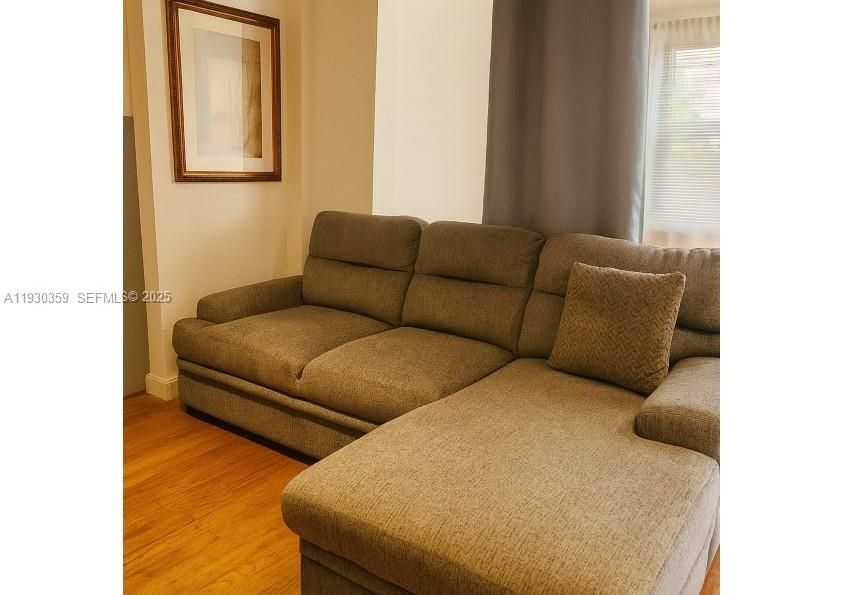 En Venta: $380,000 (1 camas, 1 baños, 888 Pies cuadrados)