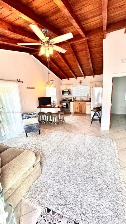 En Venta: $3,999,000 (4 camas, 4 baños, 2624 Pies cuadrados)