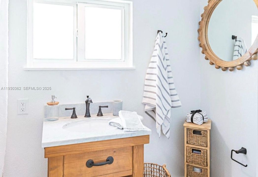 For Sale: $4,189,000 (4 beds, 4 baths, 2624 Square Feet)