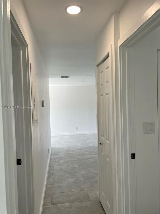 В аренду: $2,100 (2 спален, 1 ванн, 975 Квадратных фут)