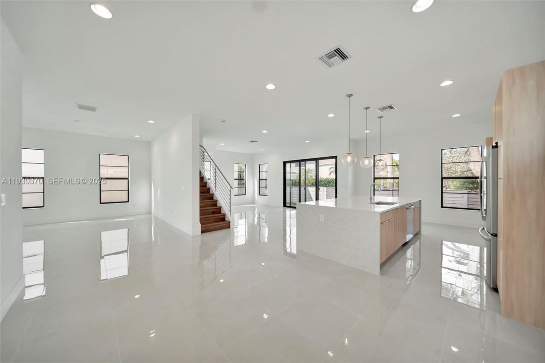 For Sale: $1,600,000 (4 beds, 3 baths, 2831 Square Feet)