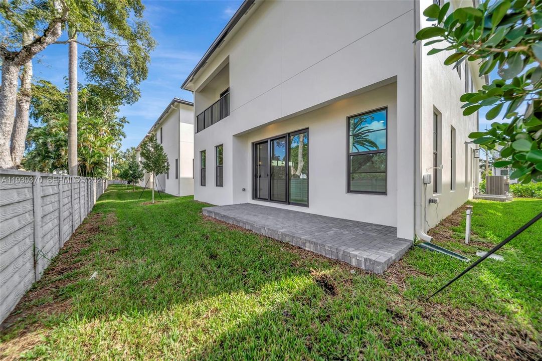 For Sale: $1,600,000 (4 beds, 3 baths, 2831 Square Feet)