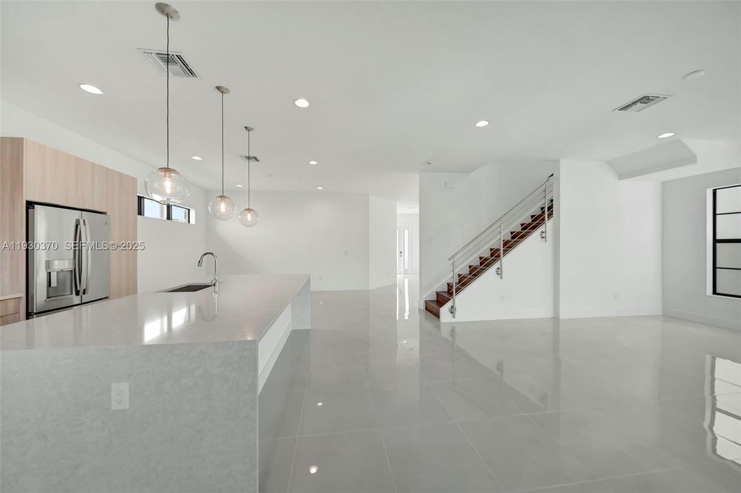 For Sale: $1,600,000 (4 beds, 3 baths, 2831 Square Feet)