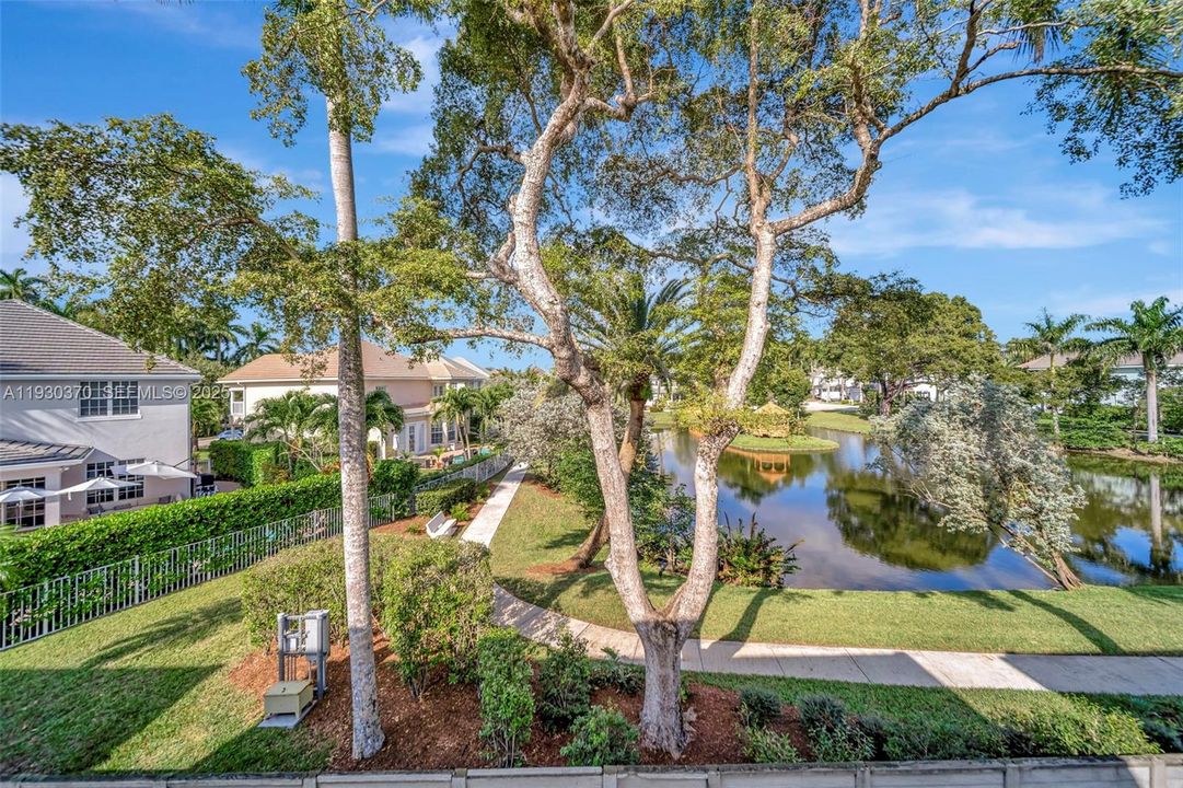 For Sale: $1,600,000 (4 beds, 3 baths, 2831 Square Feet)