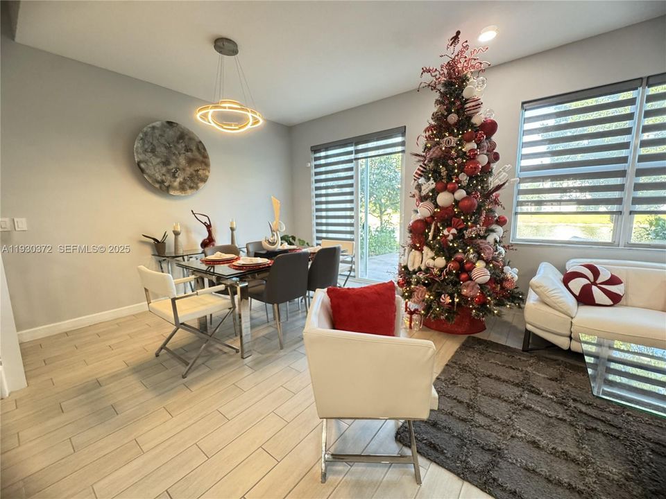 For Rent: $3,400 (3 beds, 2 baths, 1931 Square Feet)