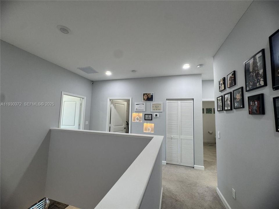 For Rent: $3,400 (3 beds, 2 baths, 1931 Square Feet)