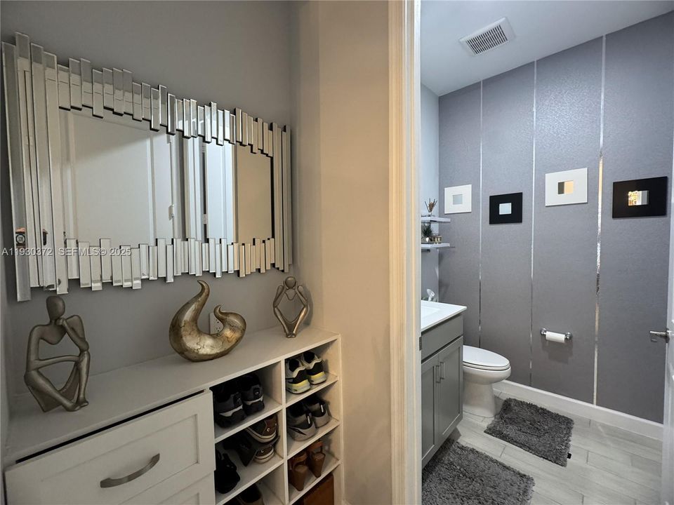 For Rent: $3,400 (3 beds, 2 baths, 1931 Square Feet)