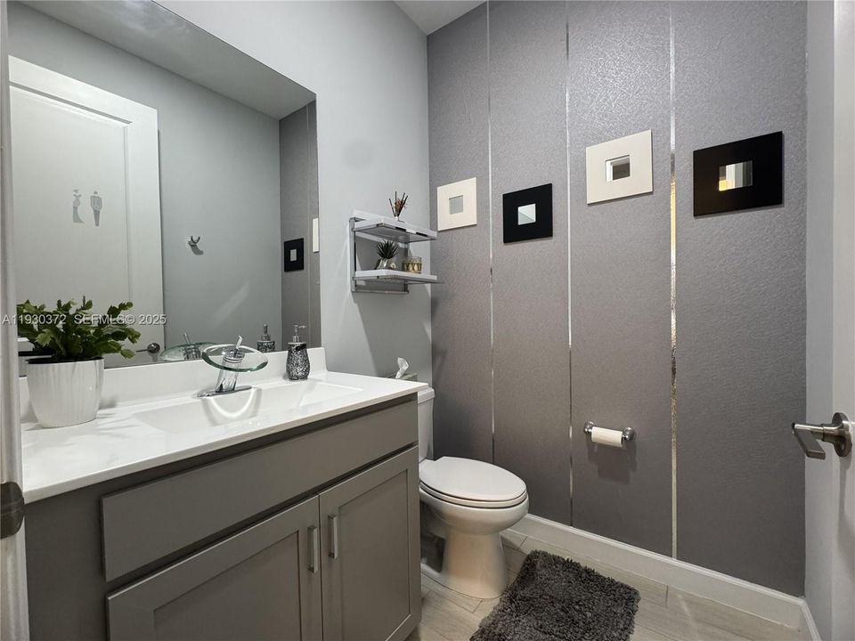 For Rent: $3,400 (3 beds, 2 baths, 1931 Square Feet)