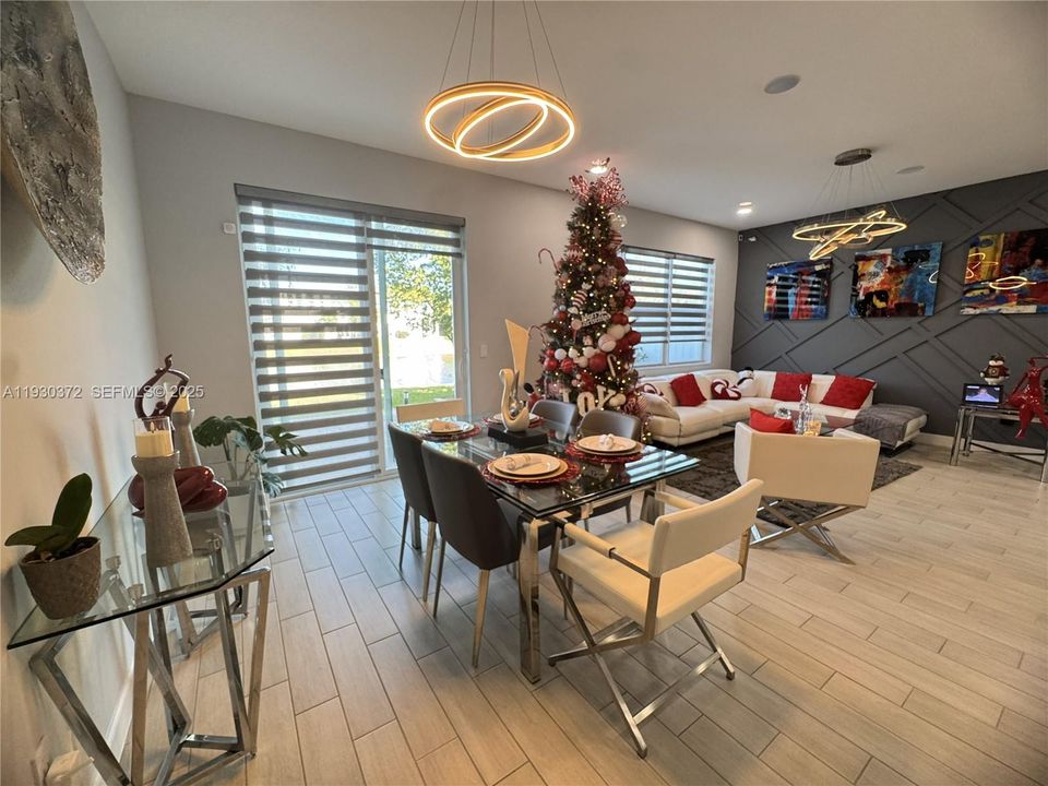 For Rent: $3,400 (3 beds, 2 baths, 1931 Square Feet)