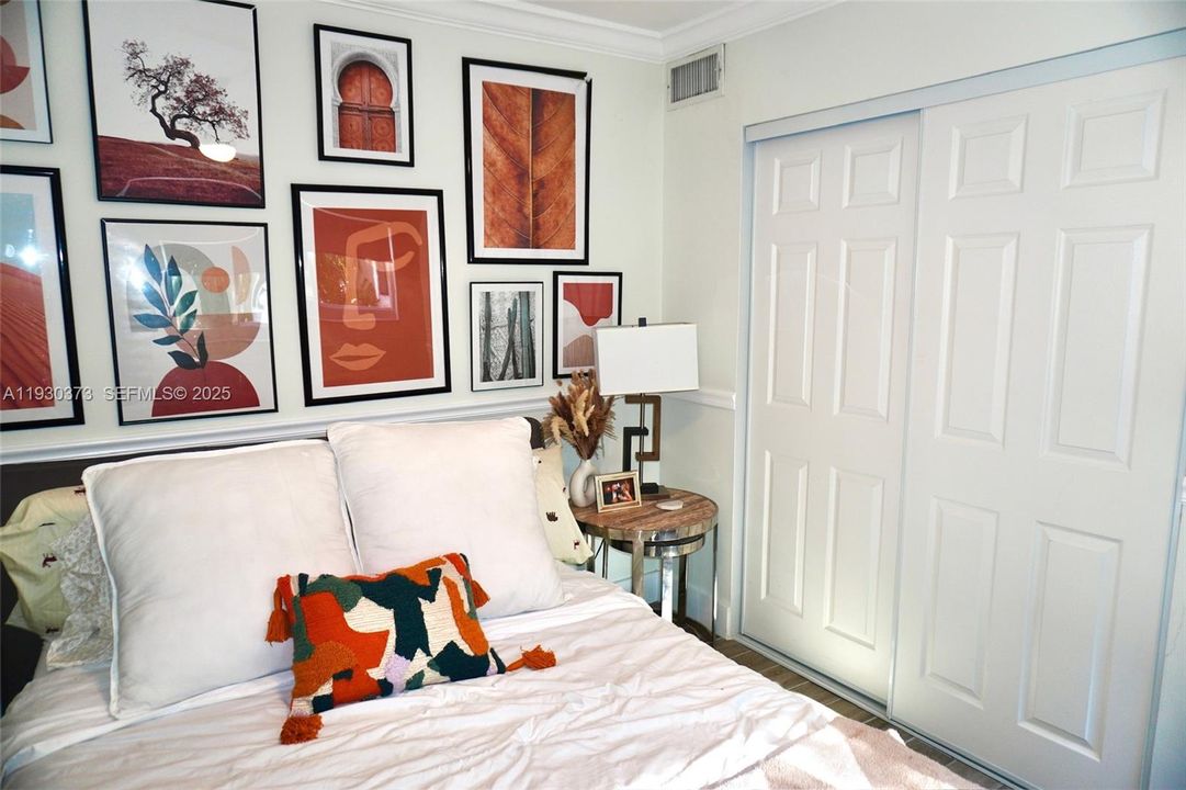 For Sale: $465,000 (3 beds, 2 baths, 1632 Square Feet)