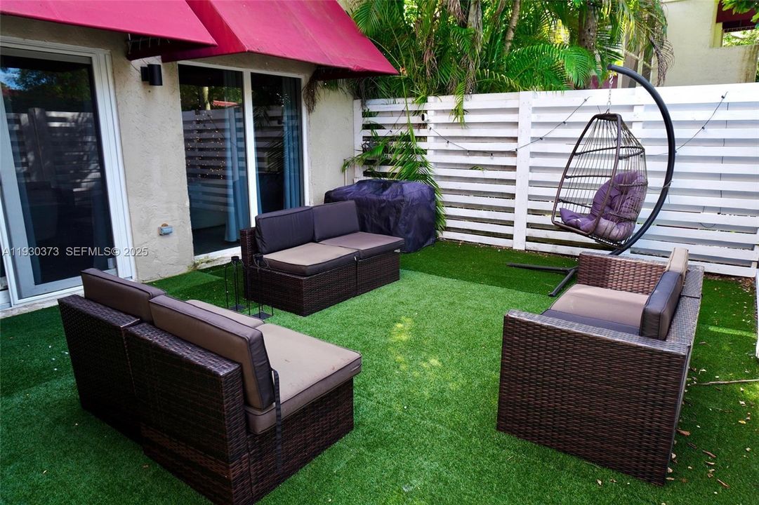 For Sale: $465,000 (3 beds, 2 baths, 1632 Square Feet)