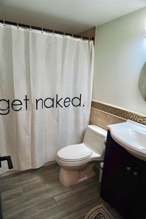 For Sale: $465,000 (3 beds, 2 baths, 1632 Square Feet)