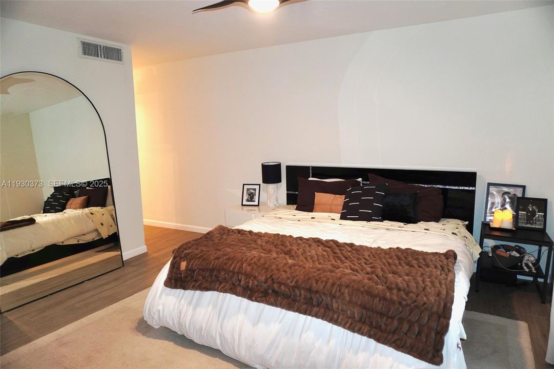 For Sale: $465,000 (3 beds, 2 baths, 1632 Square Feet)