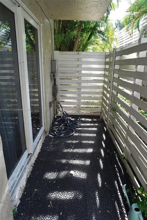 For Sale: $465,000 (3 beds, 2 baths, 1632 Square Feet)