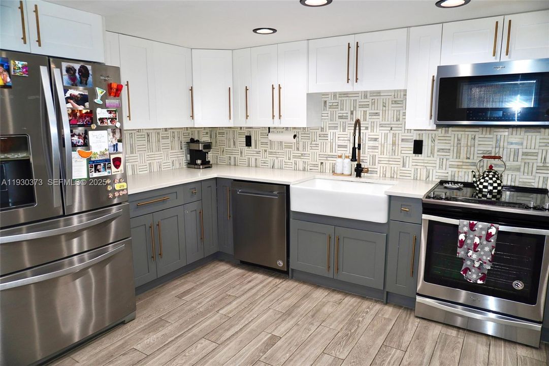 For Sale: $465,000 (3 beds, 2 baths, 1632 Square Feet)