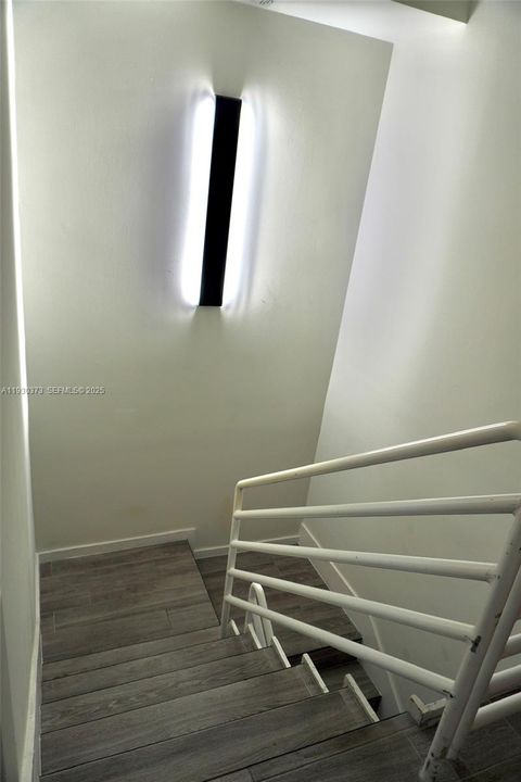 For Sale: $465,000 (3 beds, 2 baths, 1632 Square Feet)