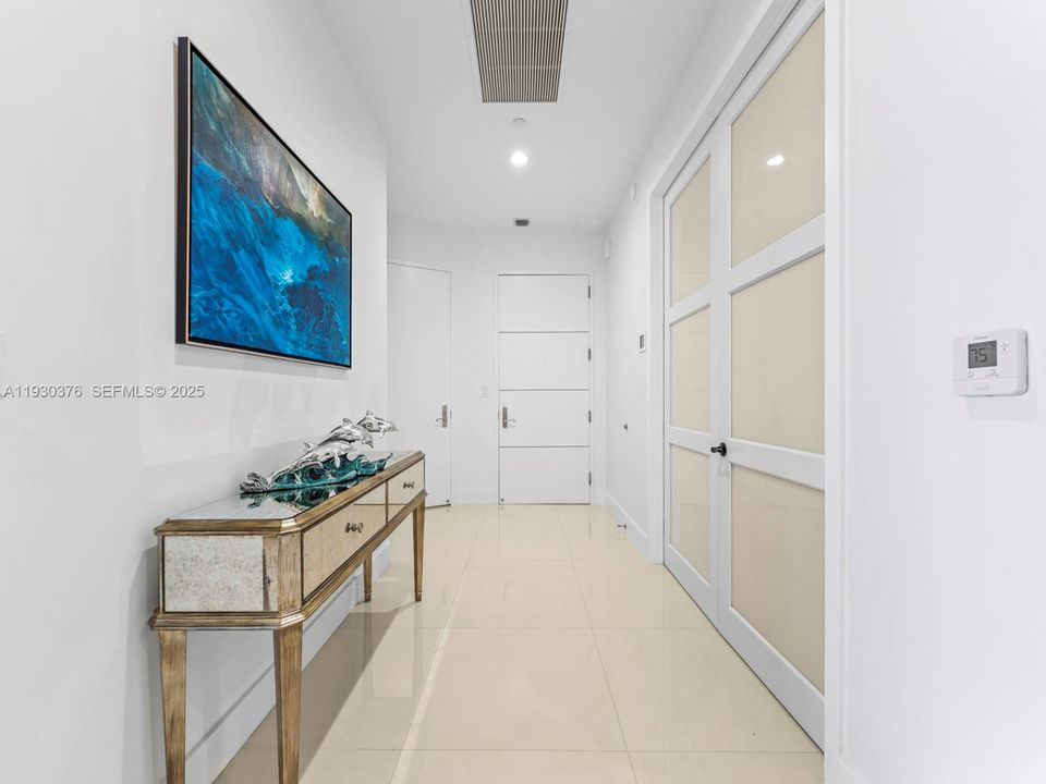 En Venta: $1,850,000 (2 camas, 3 baños, 2084 Pies cuadrados)