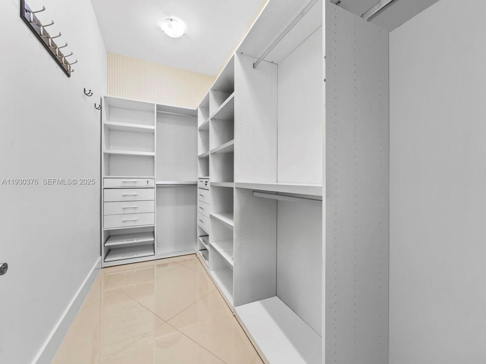 En Venta: $1,850,000 (2 camas, 3 baños, 2084 Pies cuadrados)