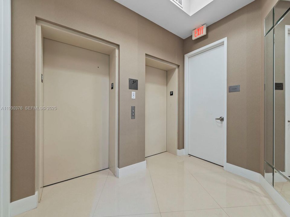 En Venta: $1,850,000 (2 camas, 3 baños, 2084 Pies cuadrados)