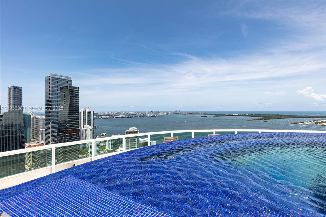 For Sale: $16,000,000 (4 beds, 8 baths, 10000 Square Feet)