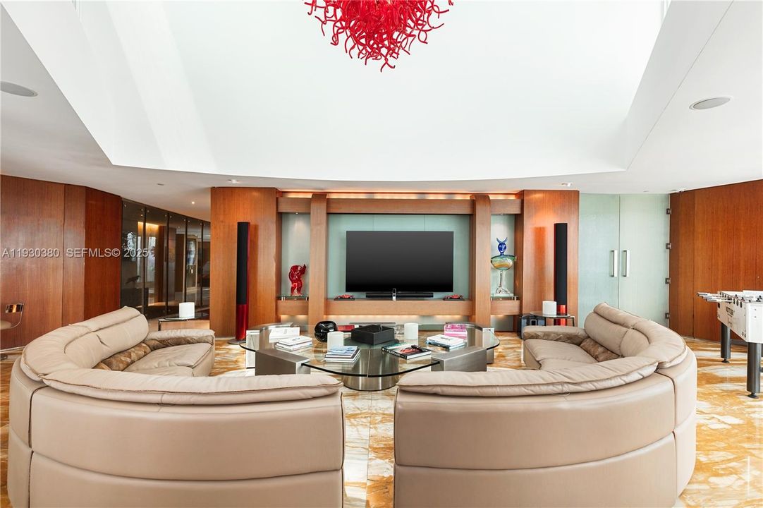 For Sale: $16,000,000 (4 beds, 8 baths, 10000 Square Feet)