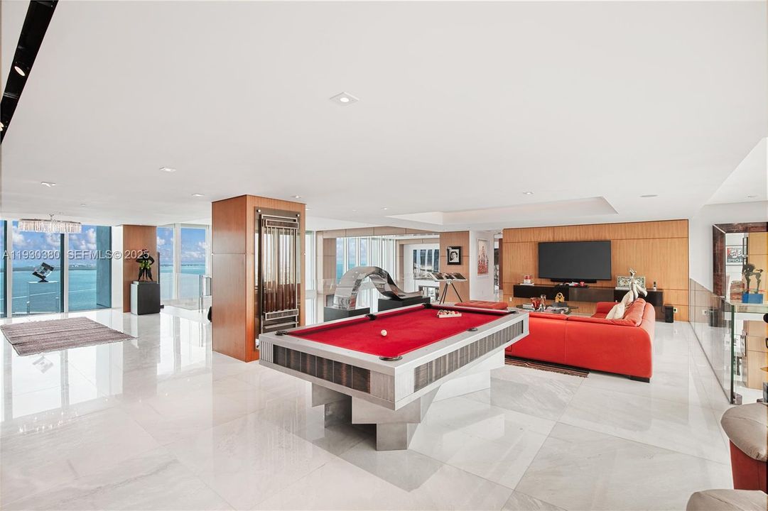 For Sale: $16,000,000 (4 beds, 8 baths, 10000 Square Feet)